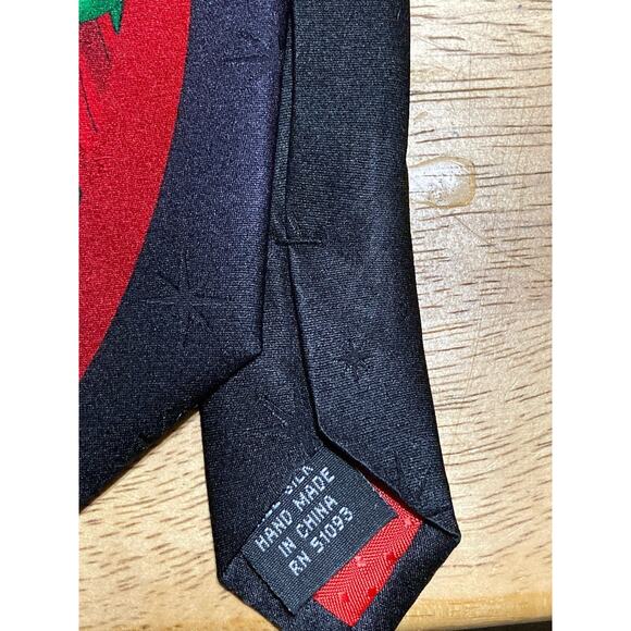 Men's Tie Holiday Traditions By Hallmark Christmas Manger - Picture 6 of 8